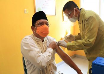 Satgas Covid-19 Indramayu Gelar Simulasi, Plt. Bupati Indramayu Orang Pertama yang Divaksin