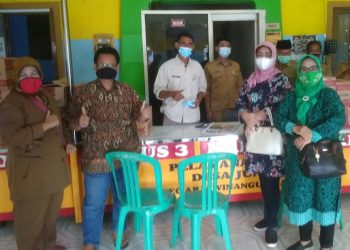 KUWU DESA JUNGJANG UCAPKAN TERIMA KASIH DAN APRESIASI ATAS KEPEDULIAN SEMUA PIHAK YANG SUDAH BERSEDIA MEMBANTU WARGANYA YANG TERDAMPAK BANJIR