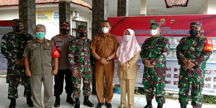 CAMAT SUMBER MENERIMA KUNJUNGAN PANGDAM III SILIWANGI