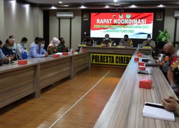 Bupati Cirebon, Pastikan Kesiapan Kedatangan Vaksin Covid 19 di Kabupaten Cirebon