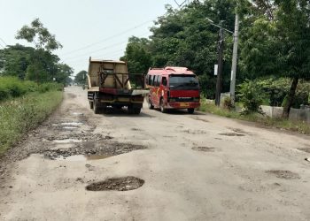 APBD Nyaris 5,7 Triliun, Jalan Cirebon Timur Bak Kubangan Kerbau