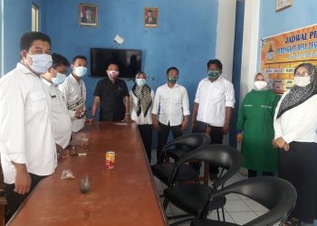 H. SURNATO YORIS : HASIL TES SWAB COVID-19 TERHADAP 17 ORANG PERANGKAT DESA TEGALKARANG NEGATIF