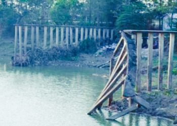 Kondisi Tanggul Rusak Berat, Warga Sepanjang Sungai Cisanggarung Terancam Jiwa
