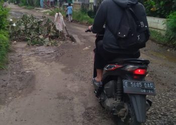 Jalan Drunten Wetan Berlubang