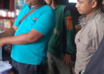 Kios Pupuk Urea “Diserang” Petani