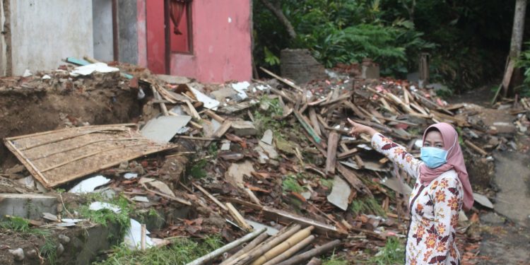 Pemkab Brebes Rencanakan Relokasi Korban Tanah Bergerak Desa Manggis