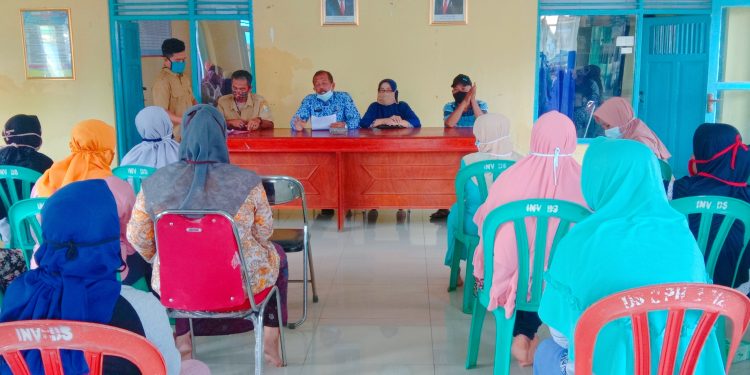 Ratusan KPM di Desa Sampih Sepakat Program BSPS Tahun 2021 Tetap Komoditi