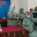 Sempat Batal Karena Tensi  Tinggi , Bupati Brebes Akhirnya Berhasil Disuntik Vaksin Covid -19