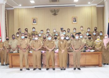Bupati Dan Wakil Bupati Minta Agar Camat Ikut Serta Dalam Penanganan Covid-19, Pemulihan Ekonomi Masyarakat Dan Selalu Berkoordinasi Dengan Kuwu