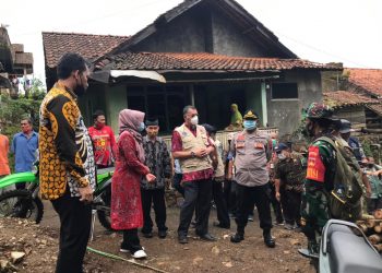 Bupati Rencanakan Relokasi Korban Gerakan Tanah Desa Gununglarang, Salem 