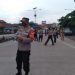 Kapolsek Kandanghaur Bagikan Masker 