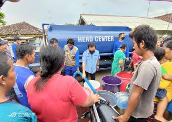 Hero Salurkan Bantuan untuk Warga Terdampak Banjir Indramayu