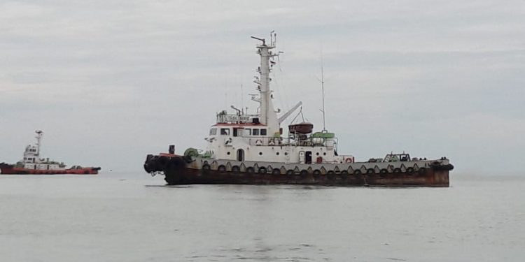 Kapal Pertamina selamatkan 3 orang nelayan Lombang Indramayu