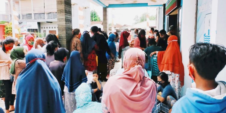 735 RTS Di Desa Sigong Terima BST Periode Kedua Tahun 2021