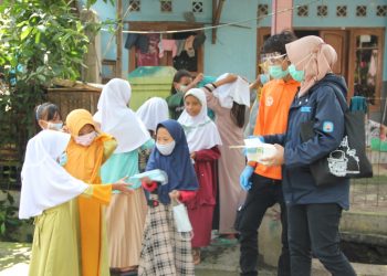 Positif Covid-19 Terus Bertambah, Relawan di Cirebon Aktif Bantu Pencegahan