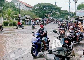 Warga Acungkan Jempol Mantapnya Sensasi Wisata Lubang Sewu dan Mancing Mania Jalan Pande Lemahabang