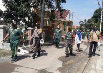 KETUA SATGAS DAN TIM GABUNGAN PENANGANAN COVID-19 DESA KEBONTURI RUTIN BERKELILING MONITORING DILINGKUNGAN WILAYAH DESANYA MENCEGAH PENYEBARAN VIRUS COVID-19