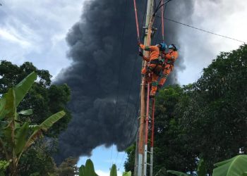 10 Gardu PLN terdampak Kebakaran Kilang Balongan di Indramayu