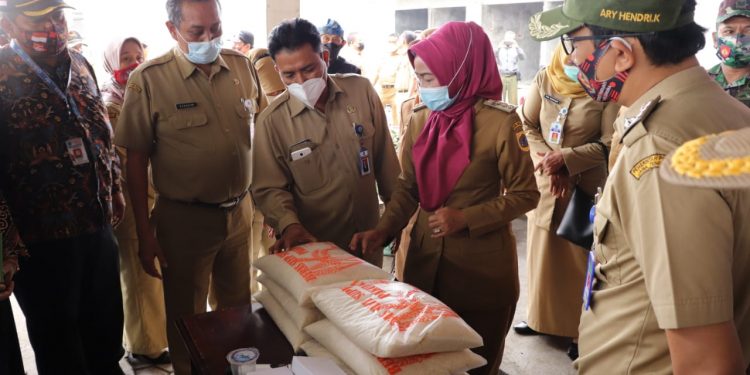 Wujudkan Desa Mandiri, Desa Pakujati Bangun Pasar