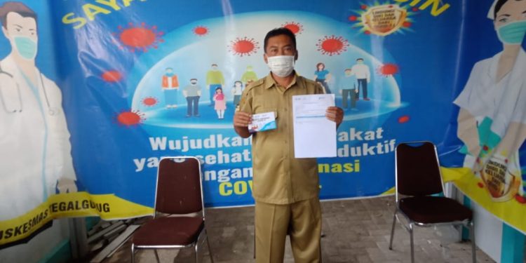 GURU SDN 3 TEGAL GUBUG SUYITNO SYAM DIVAKSIN COVID-19