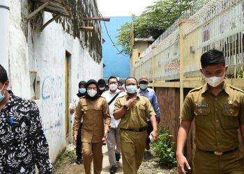 Hari Pertama Kerja, Bupati Nina Agustina Sidak Dua Kantor Kecamatan 