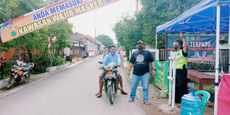 Akses Masuk Di Sekat, Pemdes Sigong Tingkatkan ProKes dan Tekan Penyebaran Covid-19