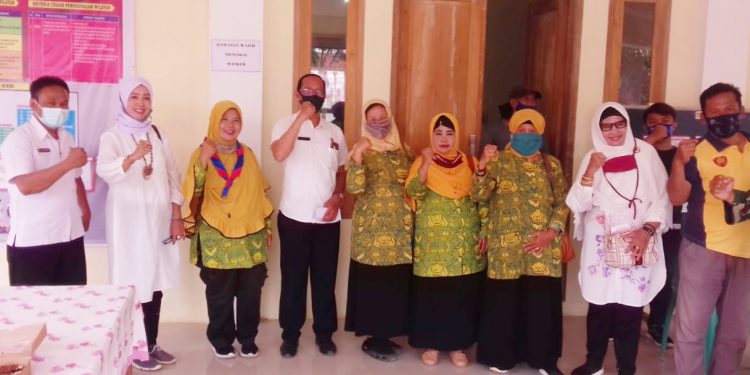 Peduli Banjir Waled, Jama’ah Al Hidayah Kota Cirebon Salurkan Bantuan