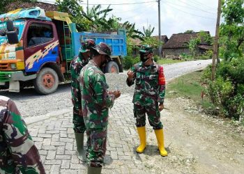 Progres Pengaspalan Jalan di Jatimulyo dan Ngrancang, Dicek Dansatgas TMMD Reguler Bojonegoro