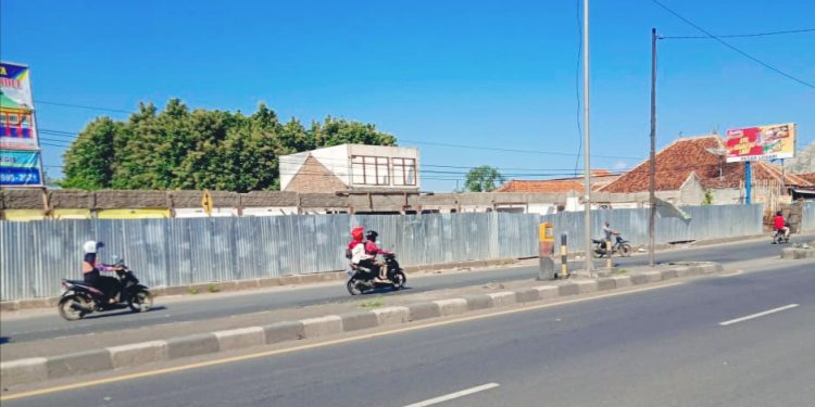 Pelelang : Nuroji Tidak Membeli Rolling Door, Beritanya Salah
