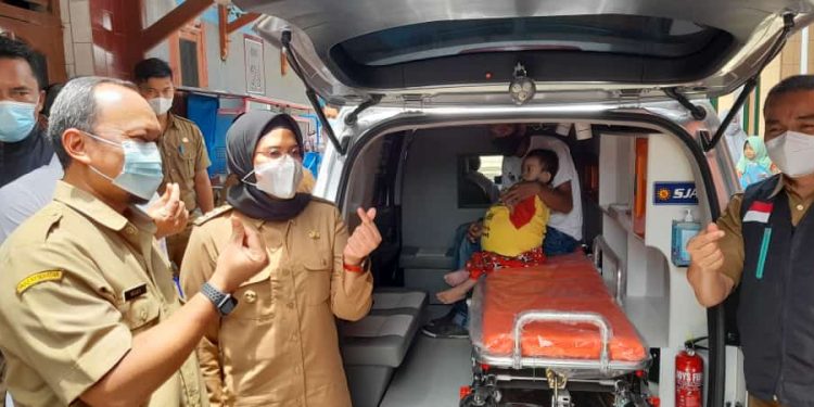 Hari Pertama Ngantor, Bupati Indramayu Larikan Anak Penderita Tumor Wilms Stadium 3 ke RSUD