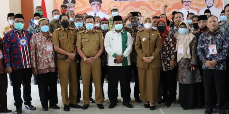 WAKIL GUBENUR JAWA BARAT : SINERGITAS ANTARA BPD, KEPALA DESA ATAU KUWU DAN PERANGKAT DESA PENTING UNTUK KEMAJUAN DESA