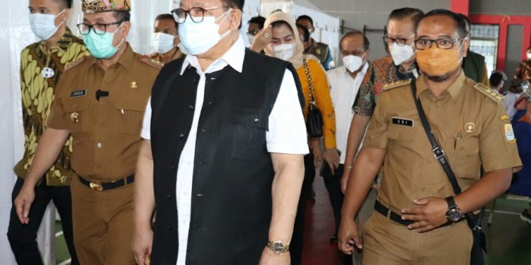 Wantimpres Tinjau Pelaksanaan Vaksinasi di Kabupaten Cirebon