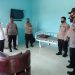 Satbinmas Polresta Cirebon Cek Posko PPKM Mikro di Desa Karangmekar