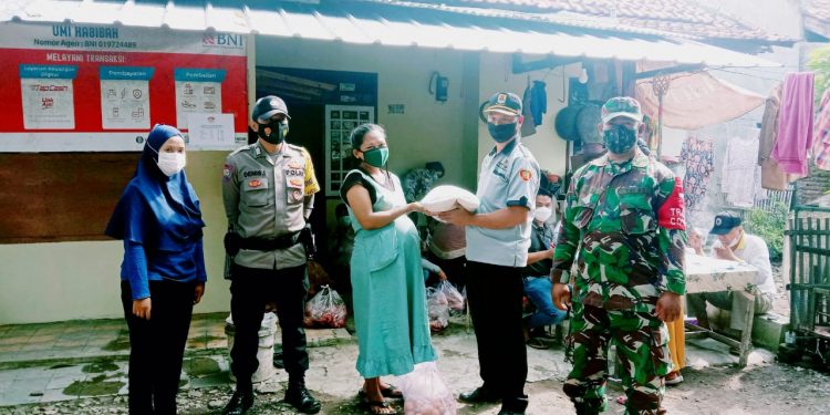 Dua e-Warong di Desa Sigong Salurkan Program Sembako Periode Maret dan April 2021