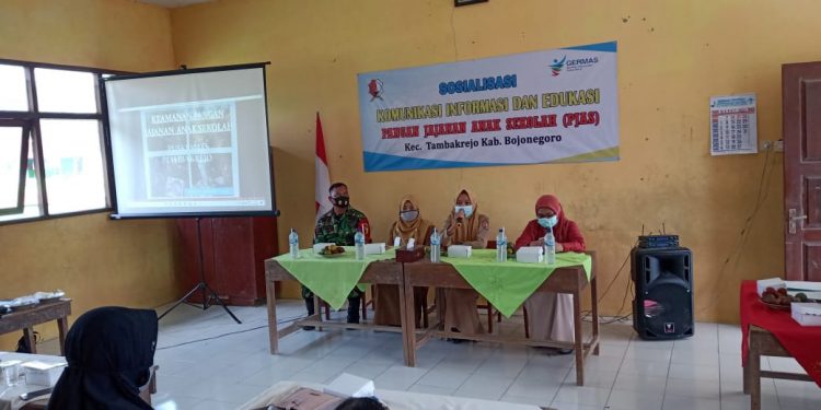 Edukasi Keamanan Jajanan Sekolah di Non Fisik TMMD Reguler Bojonegoro