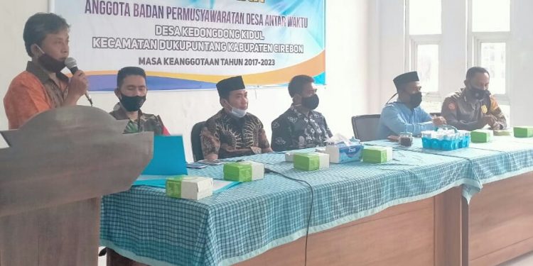 TETAP GELAR KEGIATAN RAMADHAN PEMDES GINTUNG KIDUL SALURKAN BANTUAN SARANA CUCI TANGAN, SANITEZER, SABUN CUCI TANGAN DAN MASKER UNTUK MASJID SERTA MUSHOLAH