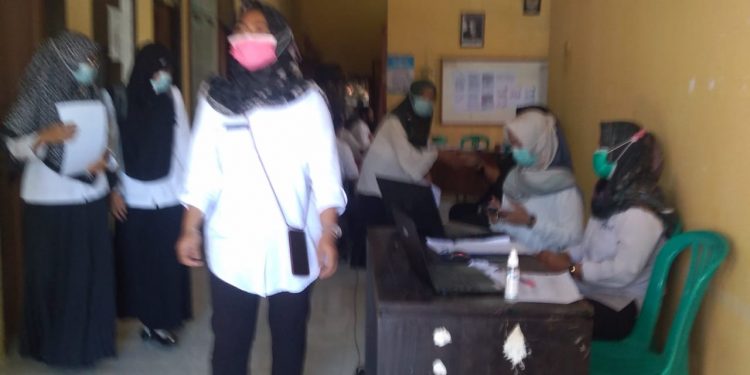 ASN di Kecamatan Kroya Ikuti Vaksinasi