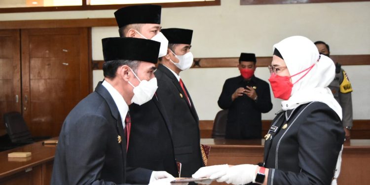 Bupati Indramayu Lantik Tiga Pejabat Eselon II