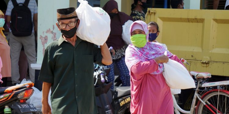 Bazma Distribusikan ZIS Ramadhan kepada 2998 Mustahik