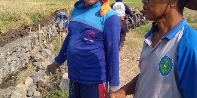 Pemdes Pranti Normalisasi Saluran Irigasi