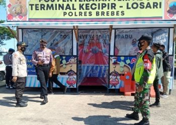 Pengetatan Mudik Polisi Brebes Sekat Dua Titik Jalur Pantura dan Tol