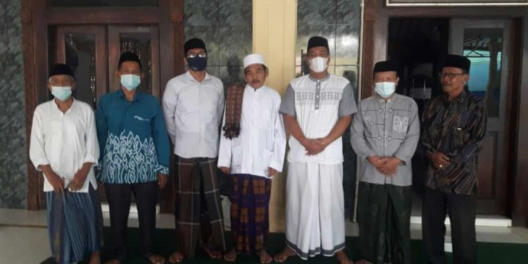 JAGA TRADISI, PEMDES WERU KIDUL GELAR SYAWALAN DENGAN TAHLIL BERSAMA