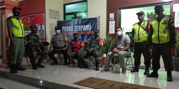 KELURAHAN TUKMUDAL LAKSANAKAN GIAT PATROLI MALAM PENGAMANAN JELANG HARI RAYA IEDUL FITRI
