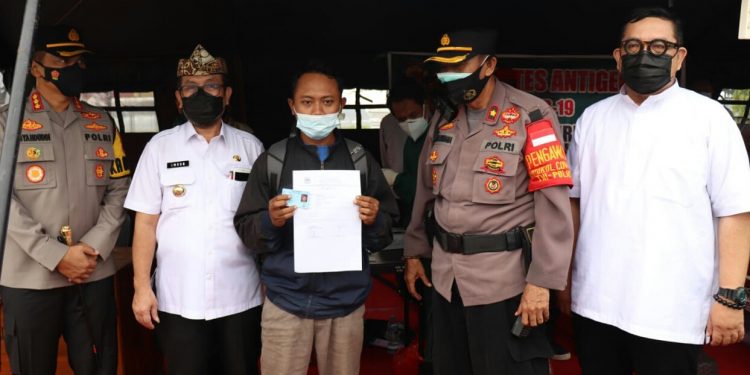 Bupati dan Kapolresta Cirebon Monitoring Penyekatan di Susukan