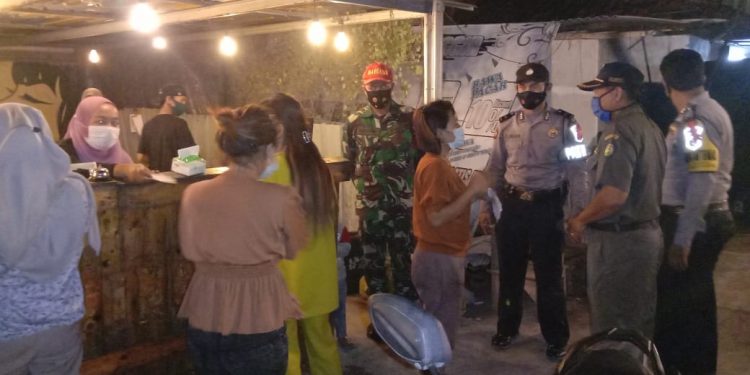 Puluhan Cafe dan Warem Ditutup Antispasi Penyebaran Cofid 19