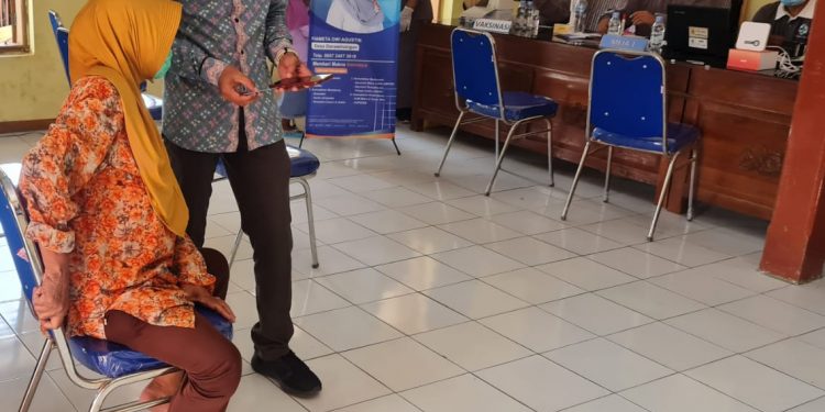 LANSIA DIKECAMATAN KLANGENAN SUDAH DIVAKSIN