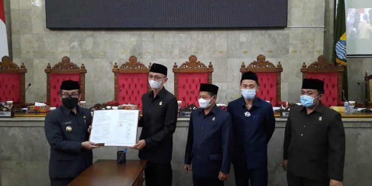 Disahkan Juga Akhirnya Perubahan Perda  Tentang Pilwu