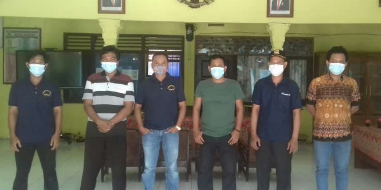 PEMDES DUKUH KECAMATAN KAPETAKAN UCAPKAN TERIMA KASIH PADA BUPATI CIREBON YANG SUDAH MEMBANTU WARGANYA
