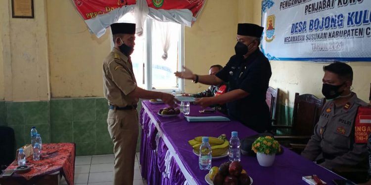 PEJABAT KUWU DESA BOJONG KULON DIHARAPKAN DAPAT MENJALANKAN TUGAS DENGAN AMANAH DAN MEMPRIORITASKAN KEPENTINGAN MASYARAKAT