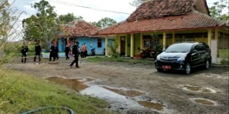 Terkait Dana Covid-19, Polisi Geladah Kantor BPBD Indramayu